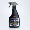 Embalagem do Iron Terminator Soft99 500ml, descontaminante ferroso reagindo com a sujeira em uma roda automotiva.