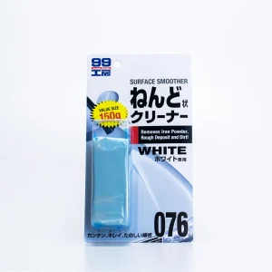 Barra de Argila Clay Bar Soft99 White de 150g para descontaminação automotiva pesada